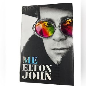 Me Elton John, 2019 Hardcover Official Autobiography Retail $30